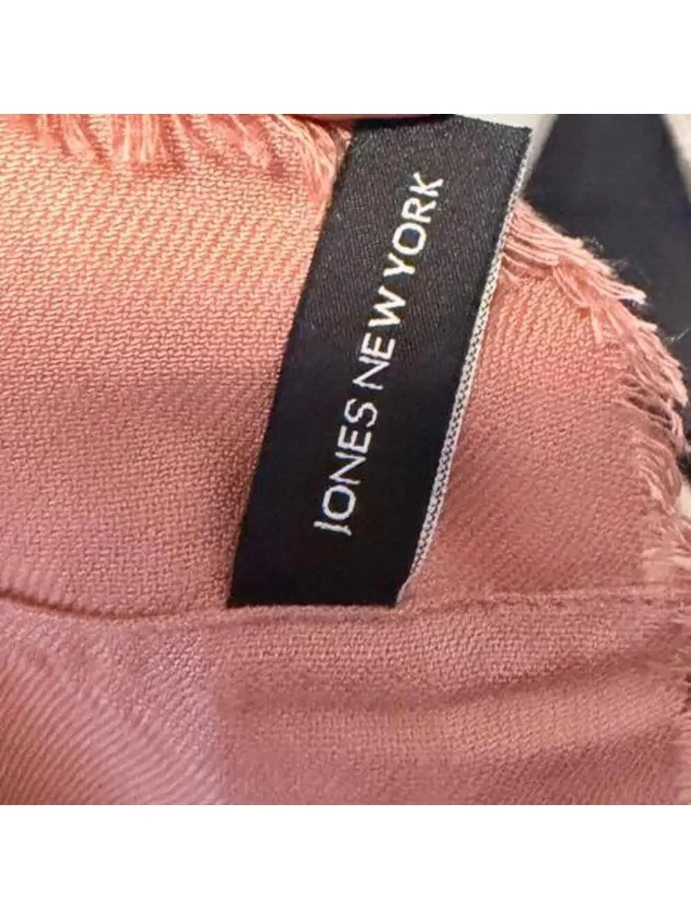 Jones New York Dusty Pink Viscose Fringed Scarf